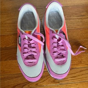 Puma Cruise Riders Sneakers - size 8. Great condition